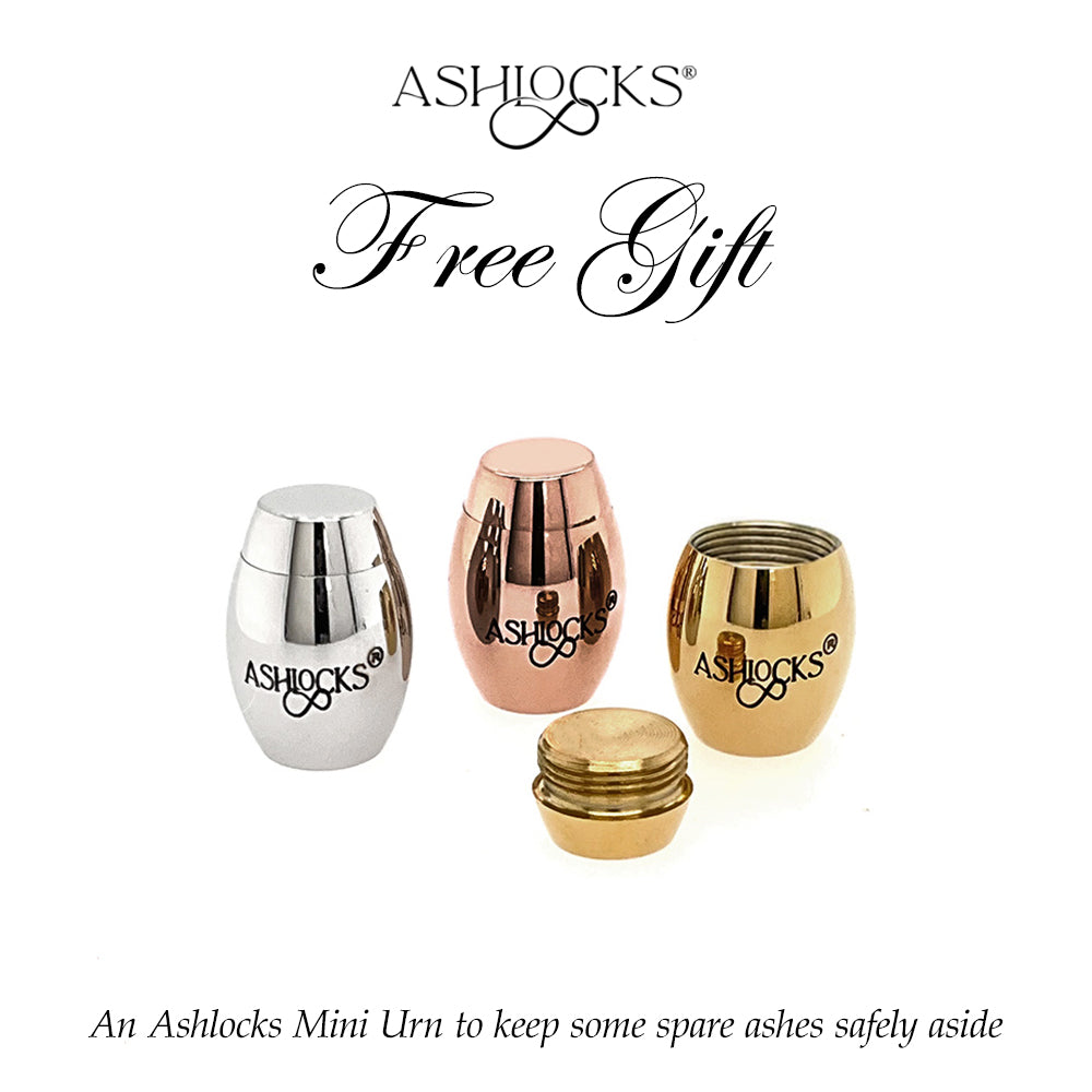 Little Paws Pet Memorial Jewellery (Gold Vermeil)